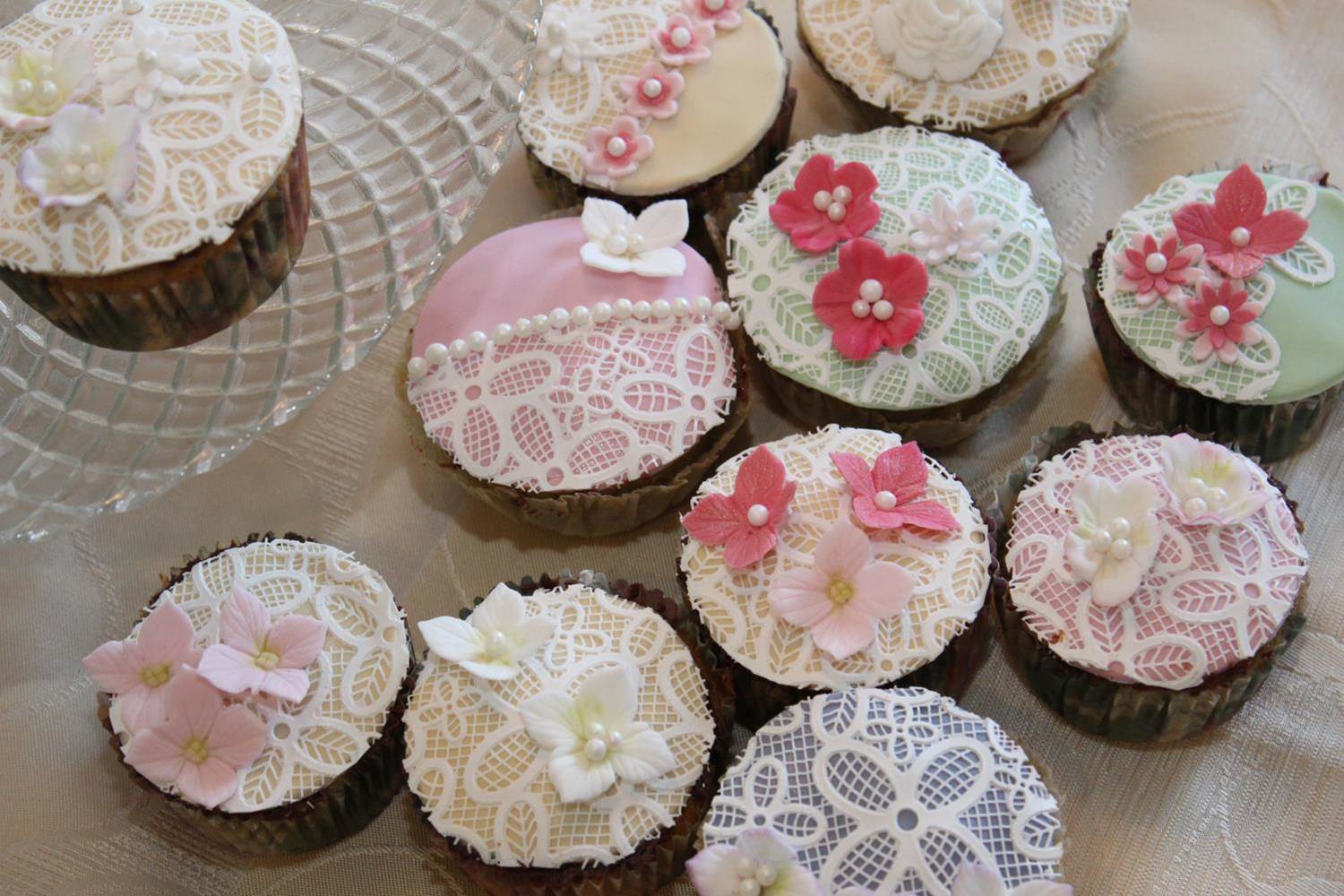 Edible Cake Lace Bows gâteau dentelle Toppers feuilles Set fleurs Cupcake Sugarcraft