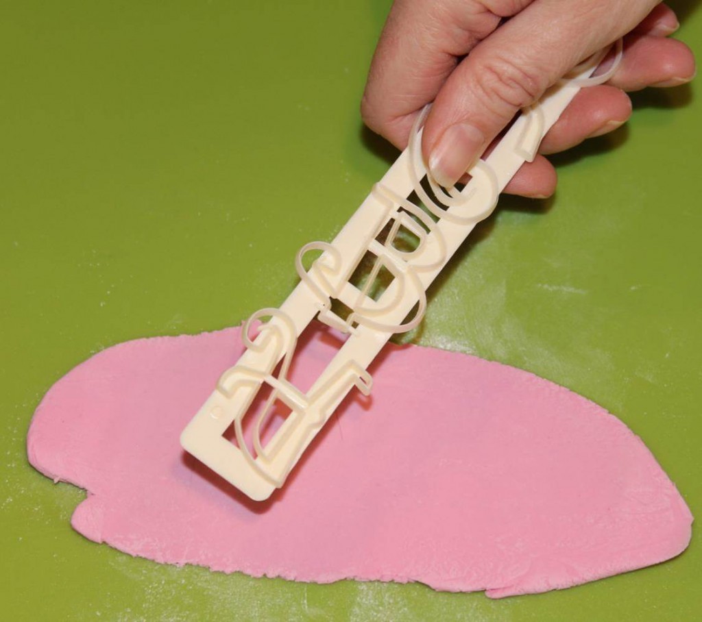 How to Make Fondant Letters